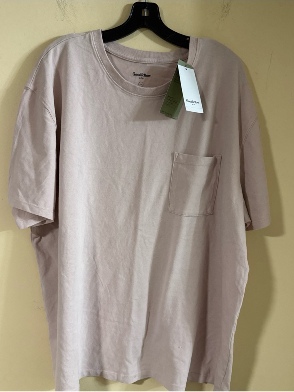 Goodfellow & Co Men's Pocket T-Shirt - Light Mauve…330